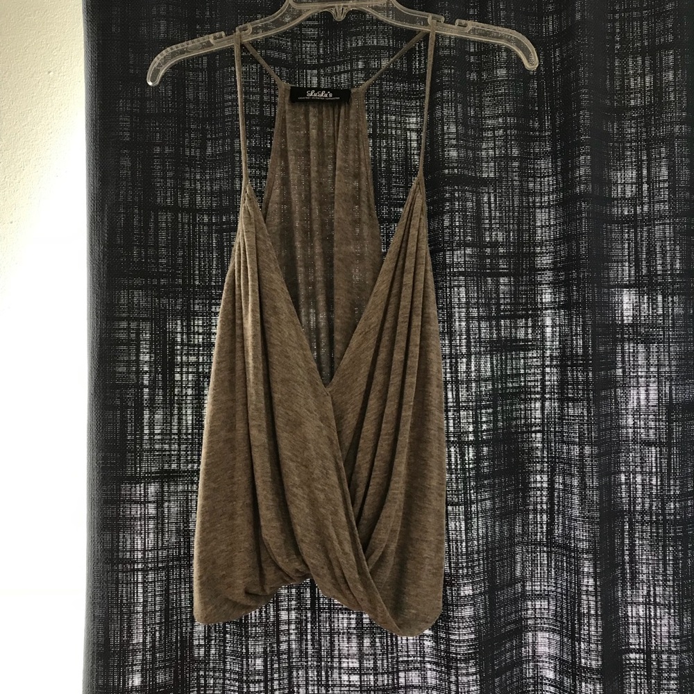 Lulus tank top deep v size small
